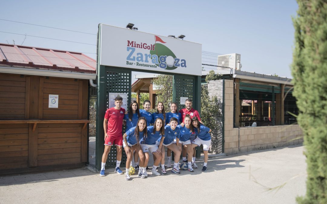 La primera plantilla visita Mini Golf Zaragoza