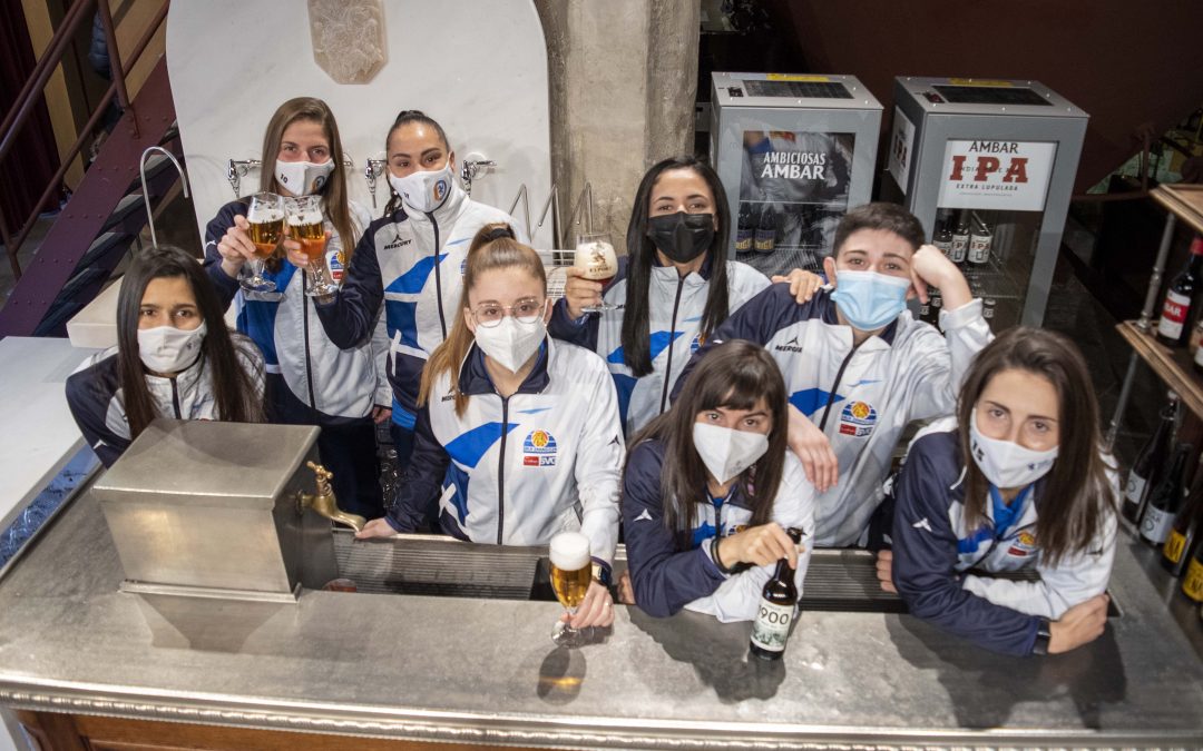 Como todo lo bueno acaba en «bar»… visitamos la fábrica de Cervezas Ámbar