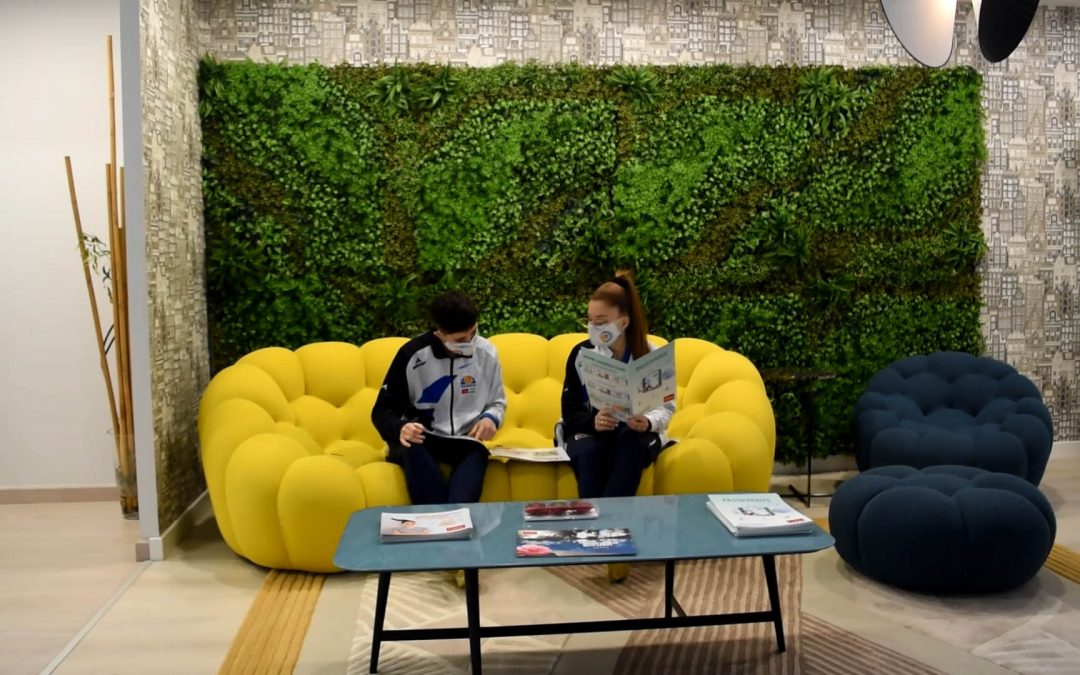 CLUB DE EMPRESAS | Mirian y Antía descubren «Camellia Garden», la nueva promoción de Grupo Lobe